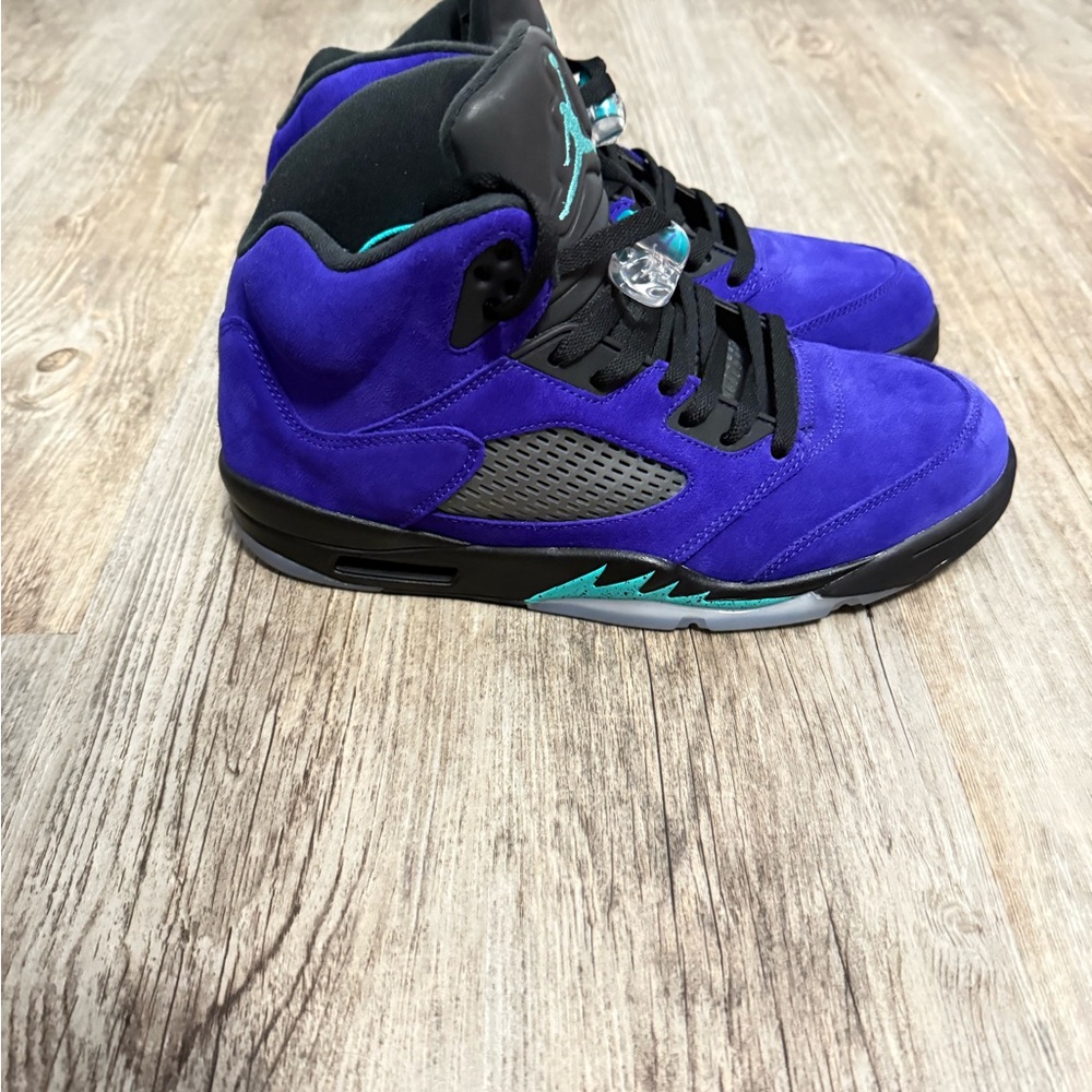 Air Jordan 5 Retro
